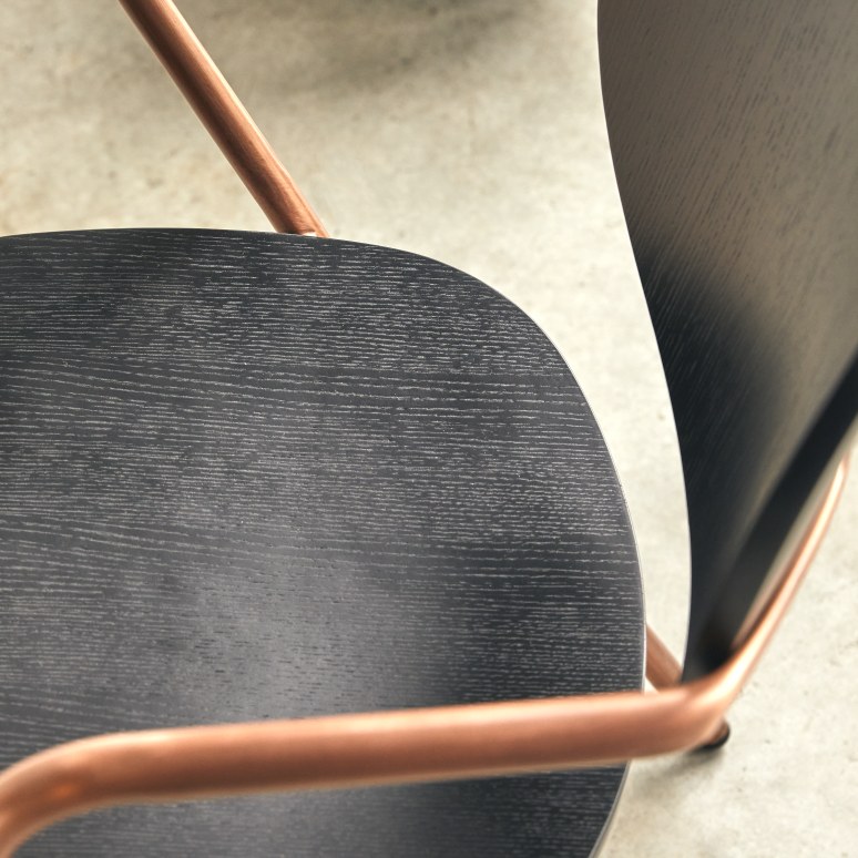 Ada - Chaise en chêne et métal