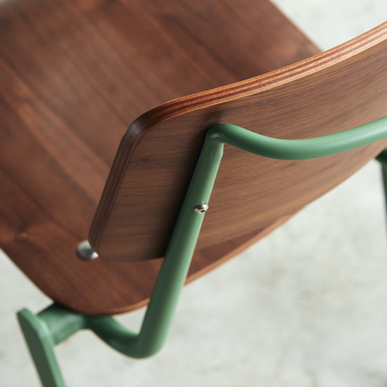 Mio - Chaise en noyer et métal lichen