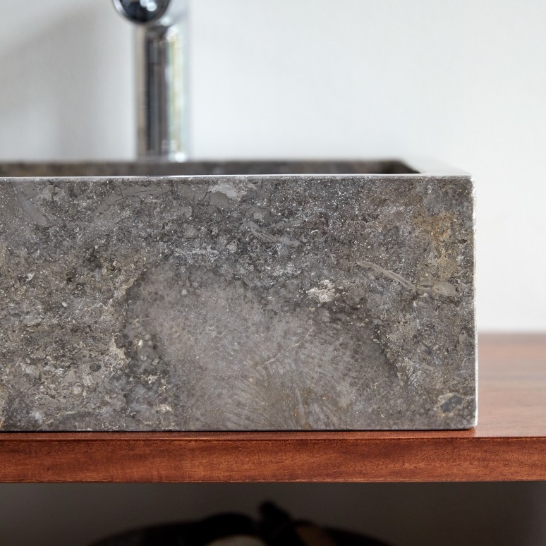Slats - Grey marble basin