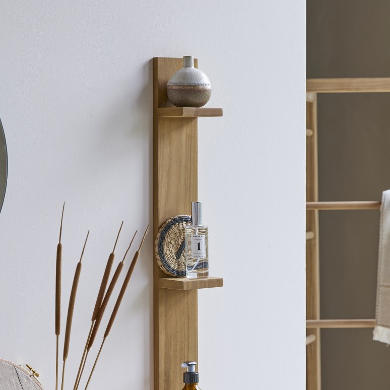 Bahya - Vertical bathroom shelf in solid teak