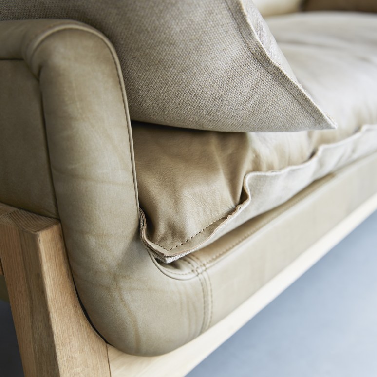 Woodnest - Cheyenne 2-seater sofa in solid oak and leather