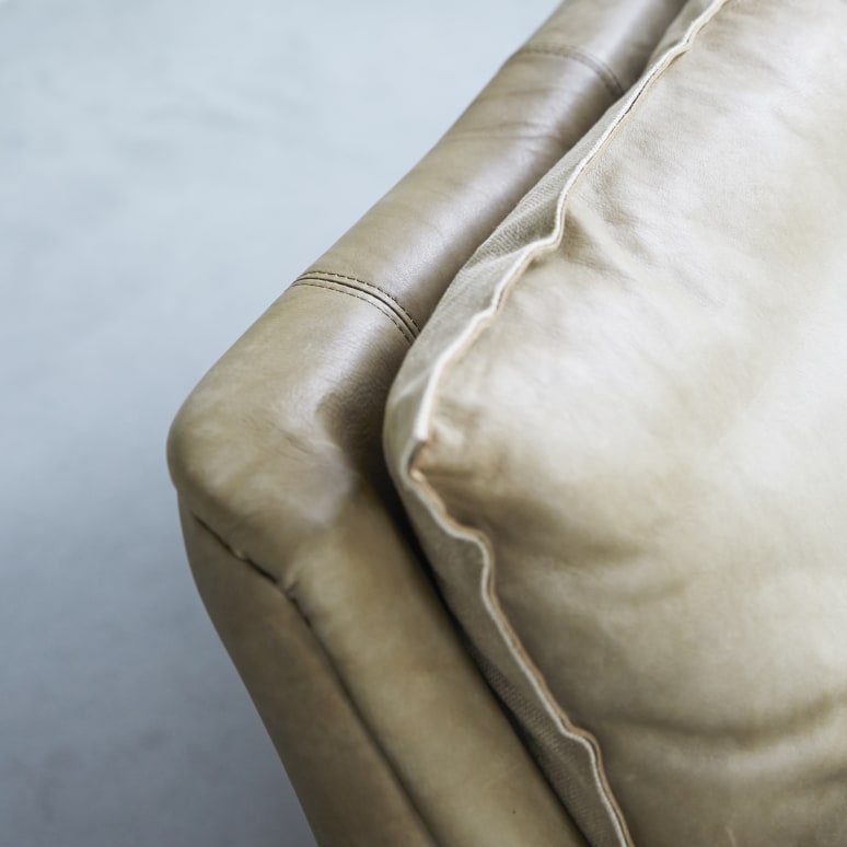 Woodnest - Solid Oak and Leather Cheyenne 2-Seat Sofa