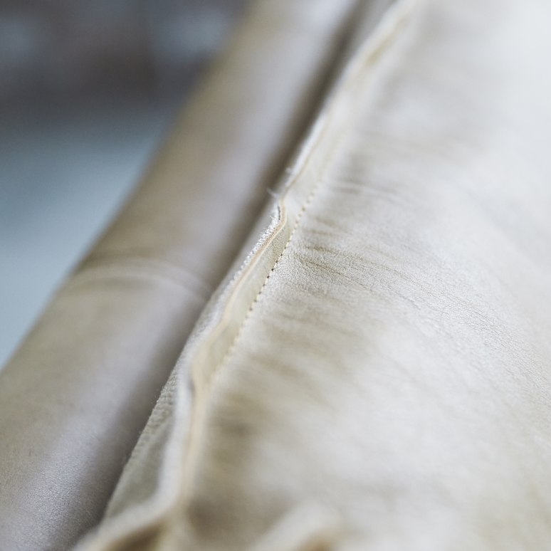 Woodnest - Cheyenne 2-seater sofa in solid oak and leather