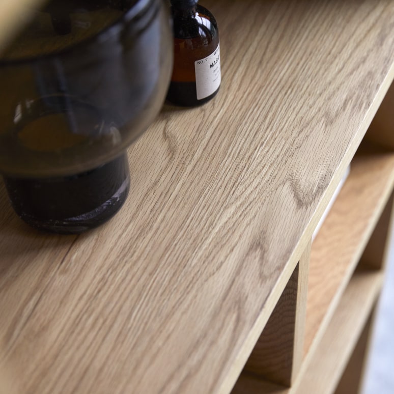 Eyota - Libreria alta in legno di quercia