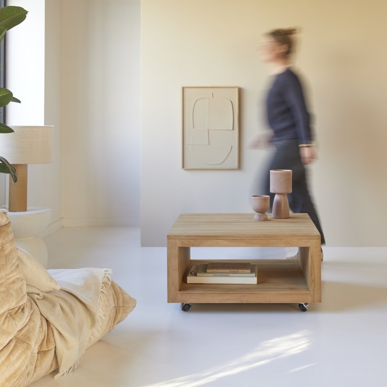 Anoa - Square coffee table in solid teak 