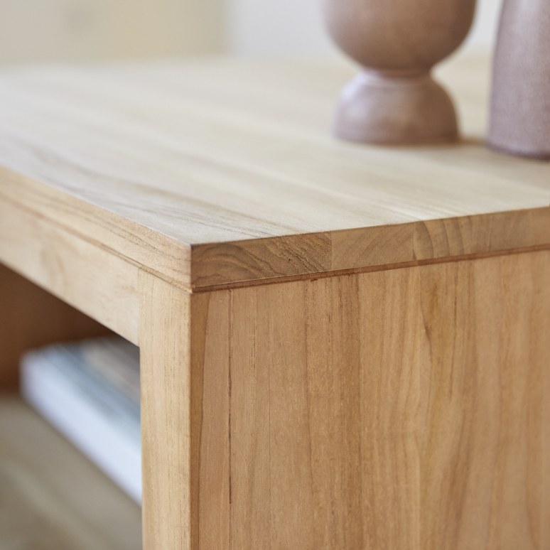 Anoa - Quadratischer Couchtisch aus massivem Teakholz