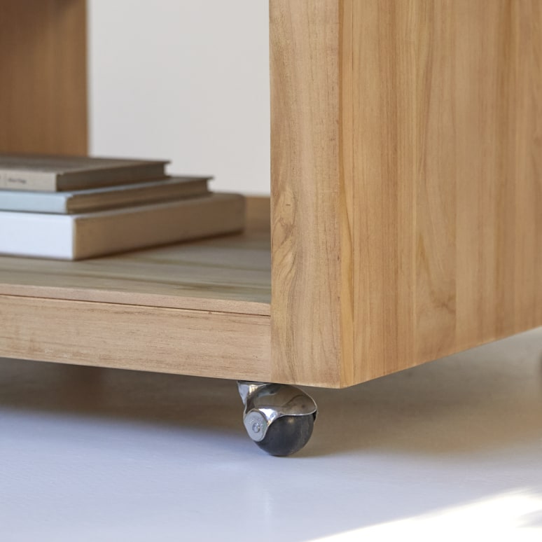 Anoa - Quadratischer Couchtisch aus massivem Teakholz