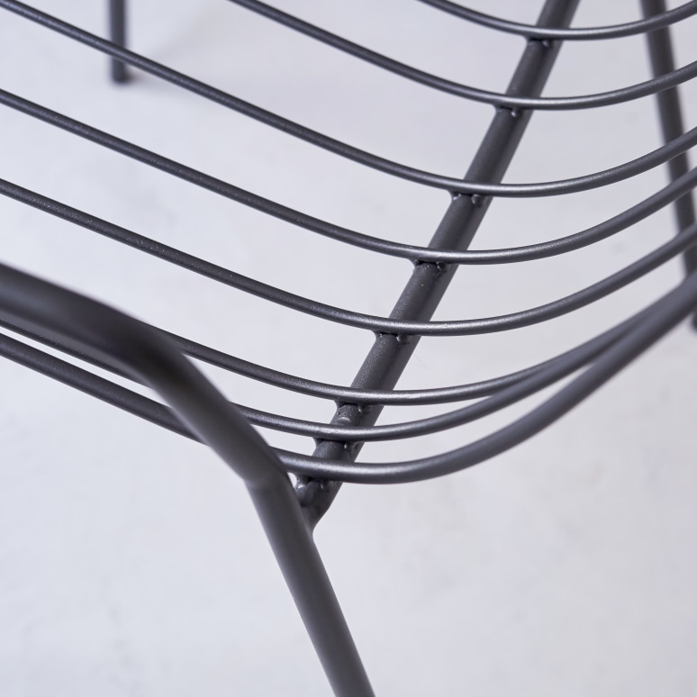 Arty - Sillón de metal gris oscuro