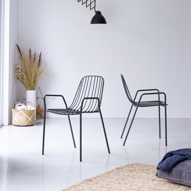 Arty - Dark grey metal armchair