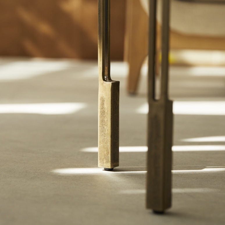 Simëon - Metalen en marmeren banktafel