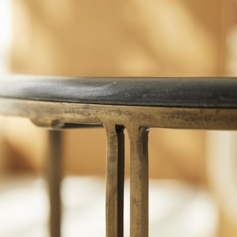 Simëon - Beistelltisch aus Metall und Marmor