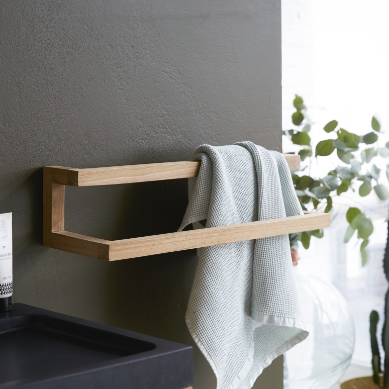 Léo - Solid teak wall-mounted towel rail
