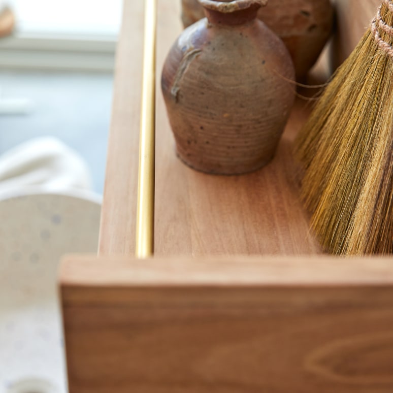 Sasha - Bathroom wall shelf in solid teak - 100 cm