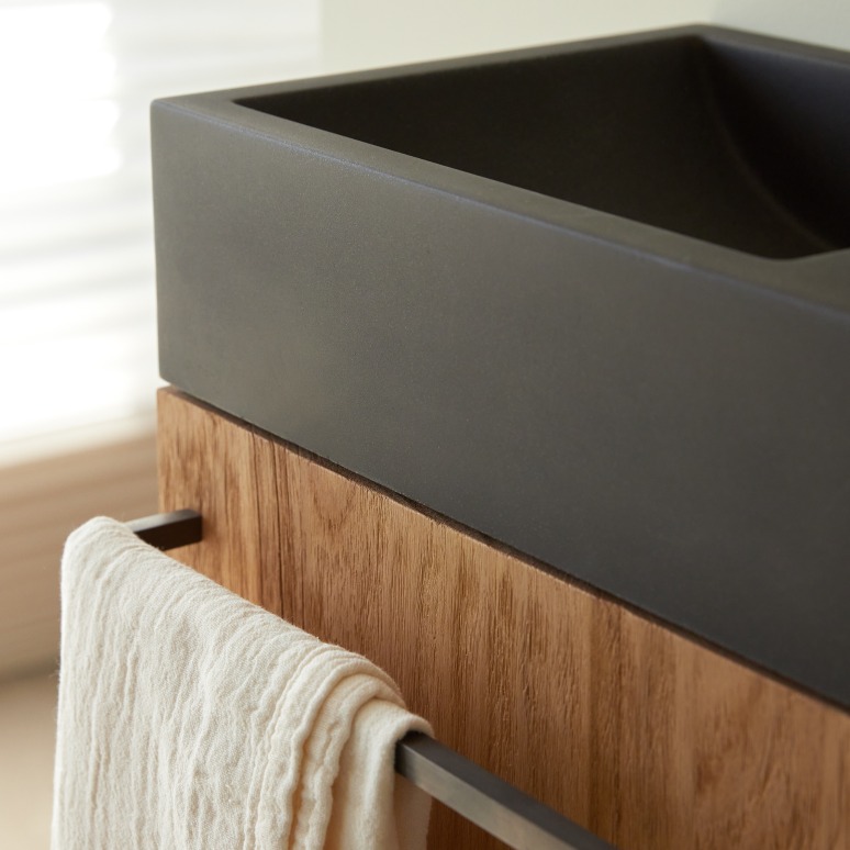 Stelle - Mobile per il bagno in teak massello e lavabo in marmo black