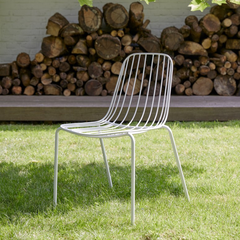 Arty - White metal garden chair