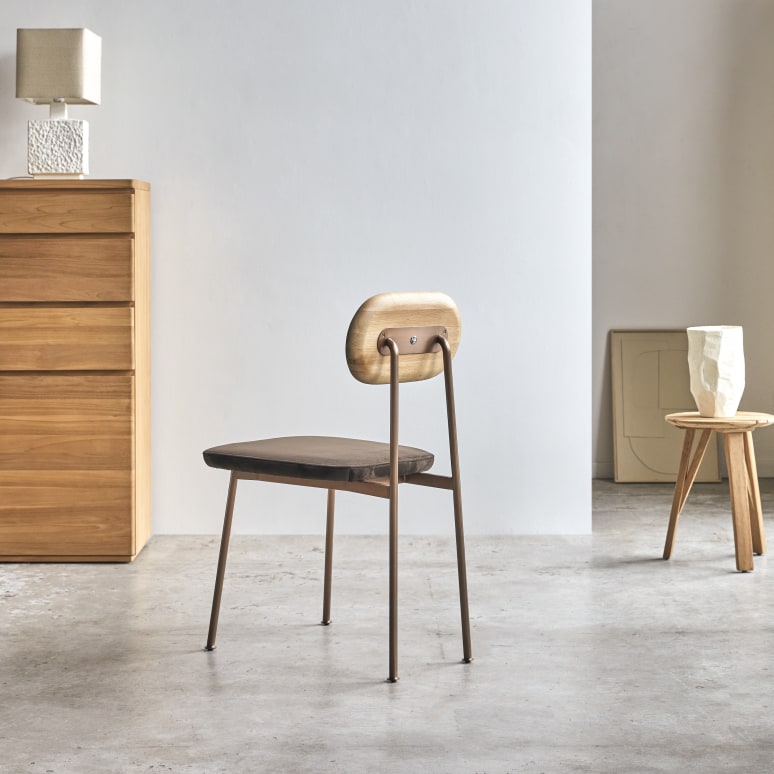 Yutapi - Silla marrón de roble