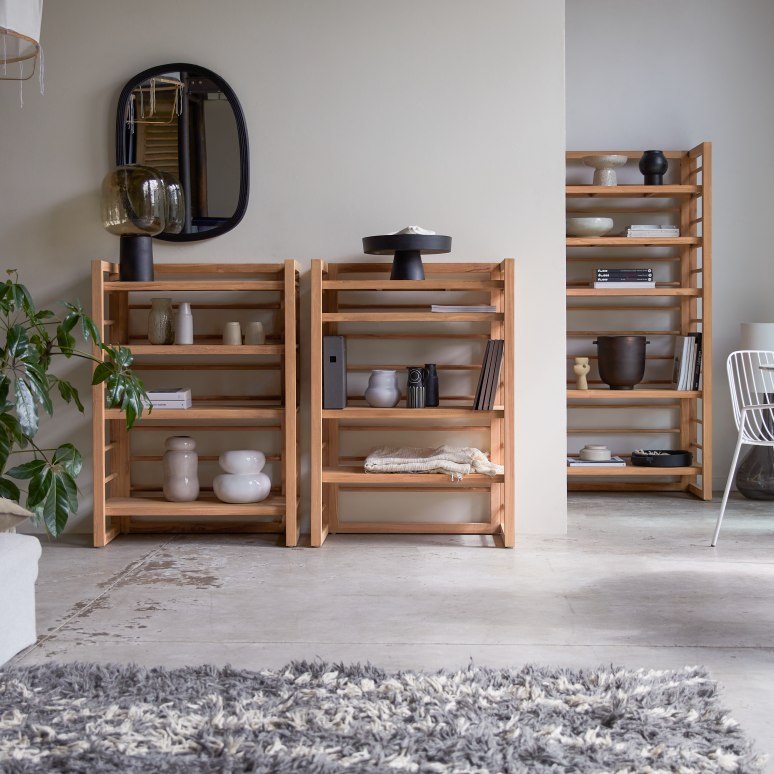 Sera - Low solid teak bookcase