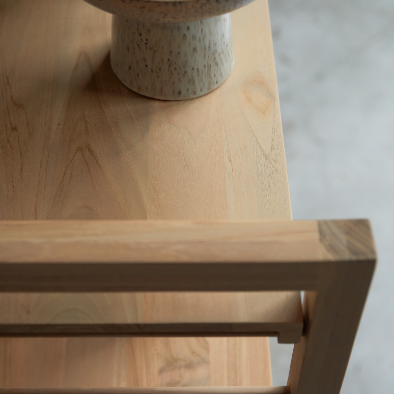 Sera - Low solid teak bookcase