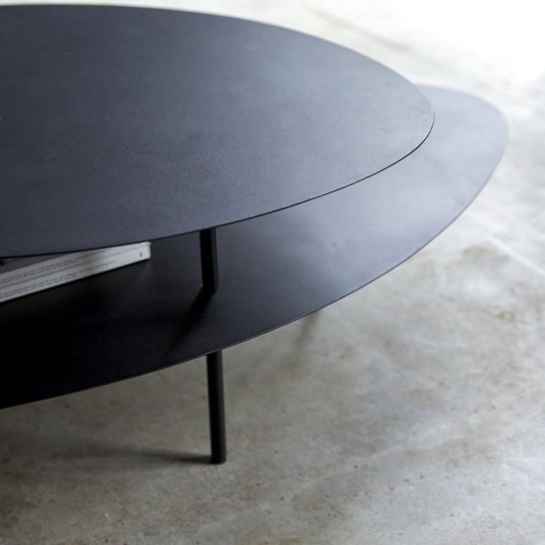 Judith - Mesa de centro de metal