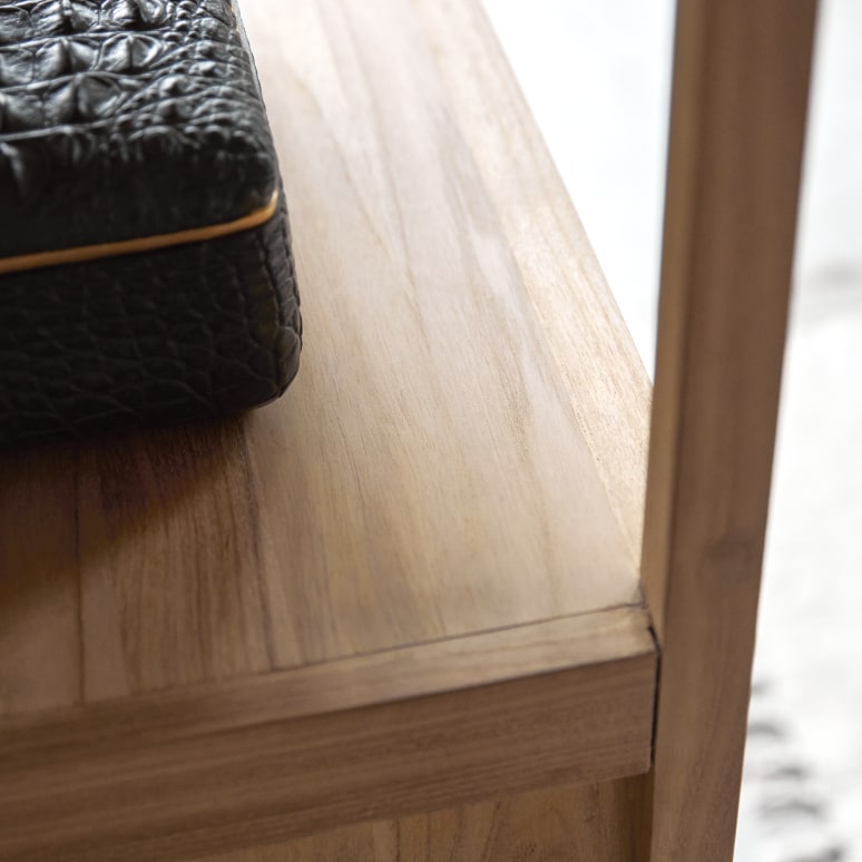 Arty - Solid Teak Column