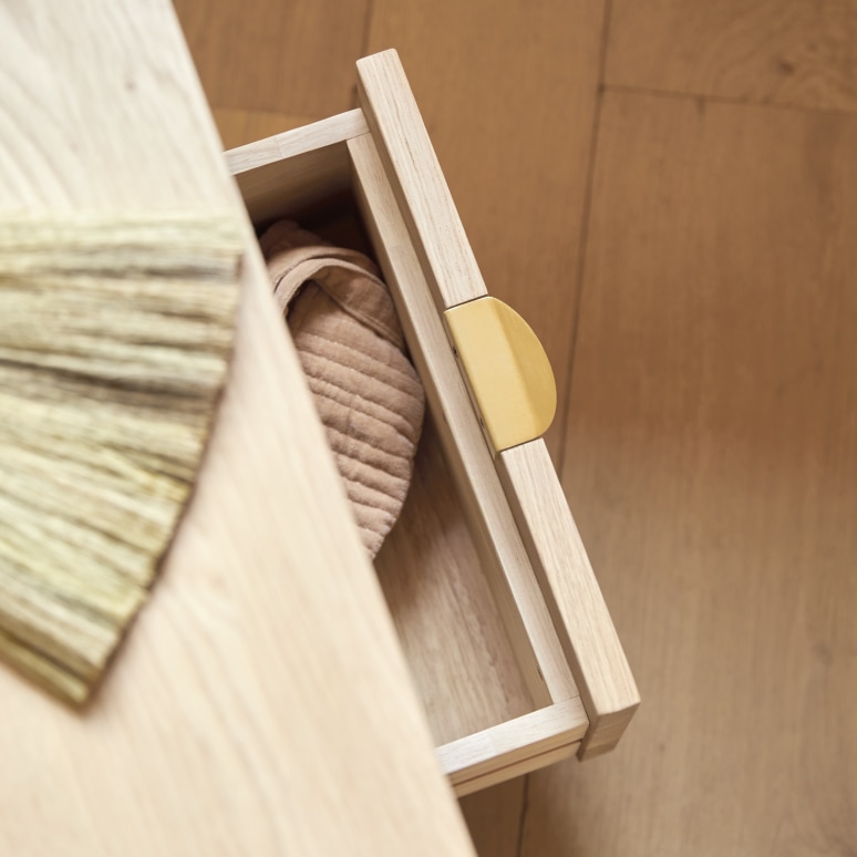 Pola - Bedside table in solid oak