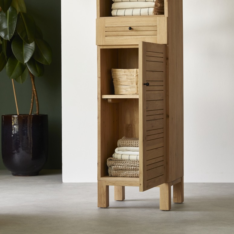 Soho - Hochschrank aus massivem Eichenholz