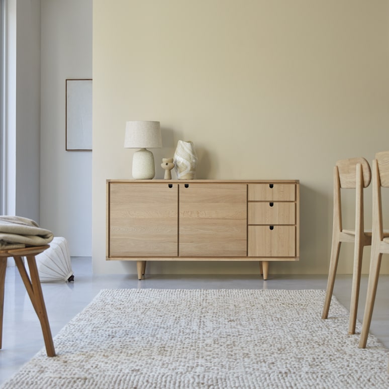 Jonàk - Aparador de roble macizo de 145 cm