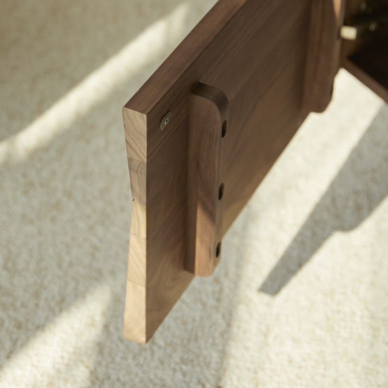 Metric - Mueble para TV de nogal macizo de 175 cm