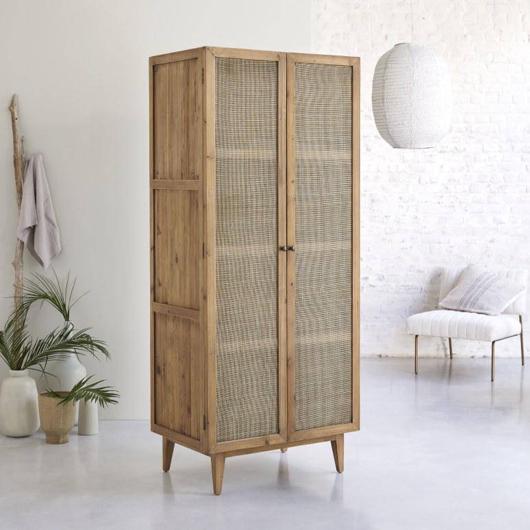 Ninon - Garderobenschrank aus Kiefer und Geflecht