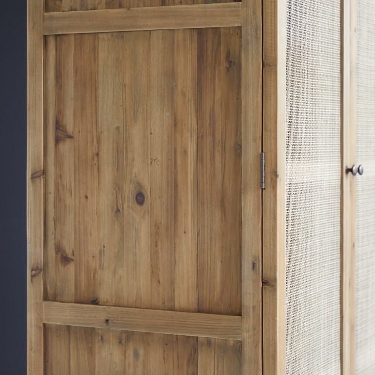 Ninon - Garderobenschrank aus Kiefer und Geflecht