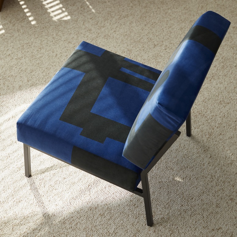 Barbican - Blauwe Franse fauteuil