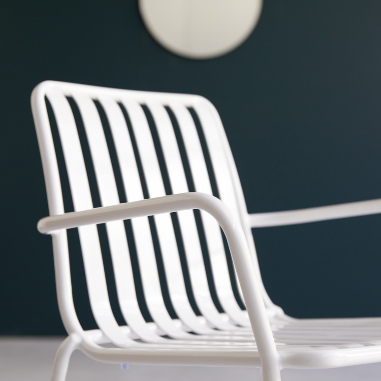 Gaby - White metal armchair