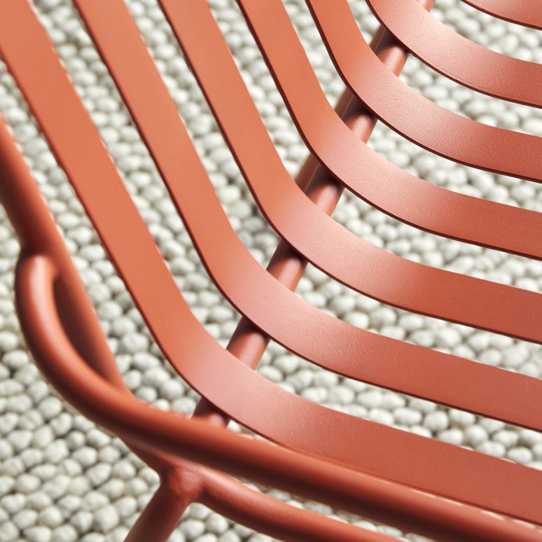 Gaby - Lehnstuhl aus Metall orange