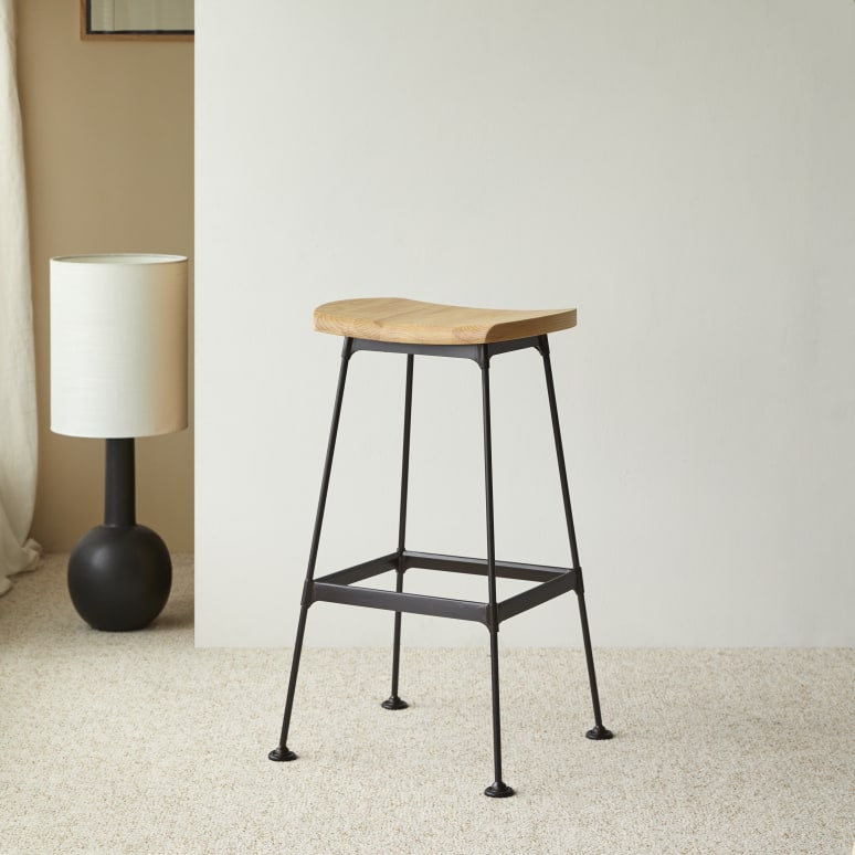 Diego - Hoher Hocker Esche und Metall black