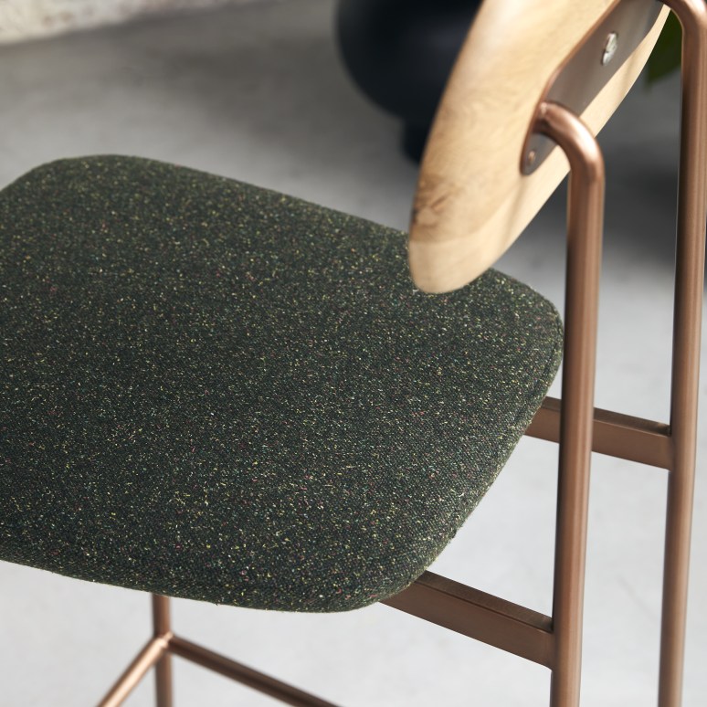Yutapi - Chaise de bar kaki tweed en chêne massif