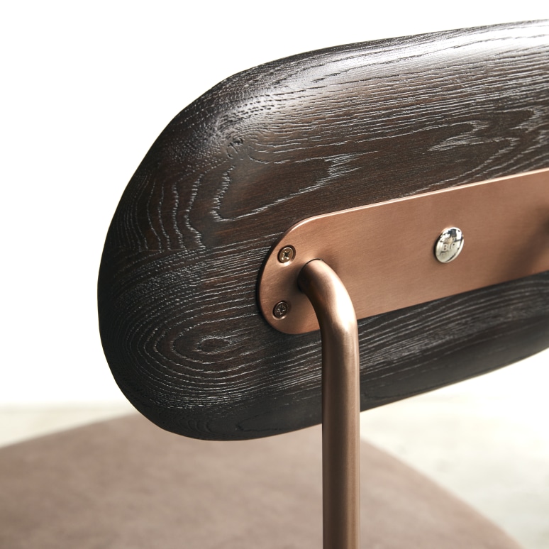 Yutapi - Chaise Mohawk choco en chêne massif