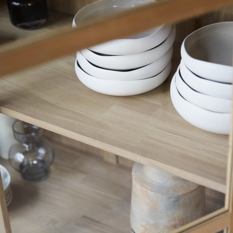 Babeth - Tall solid teak dresser