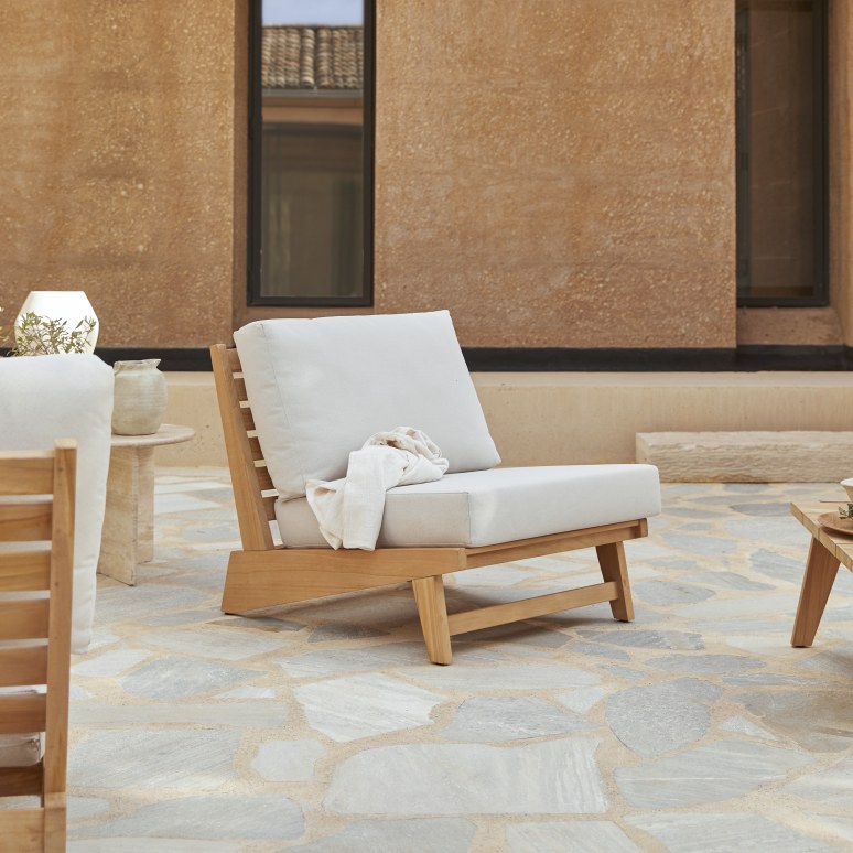 Olia - Solid teak garden armchair