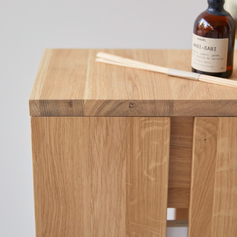 Eden - Solid oak side table