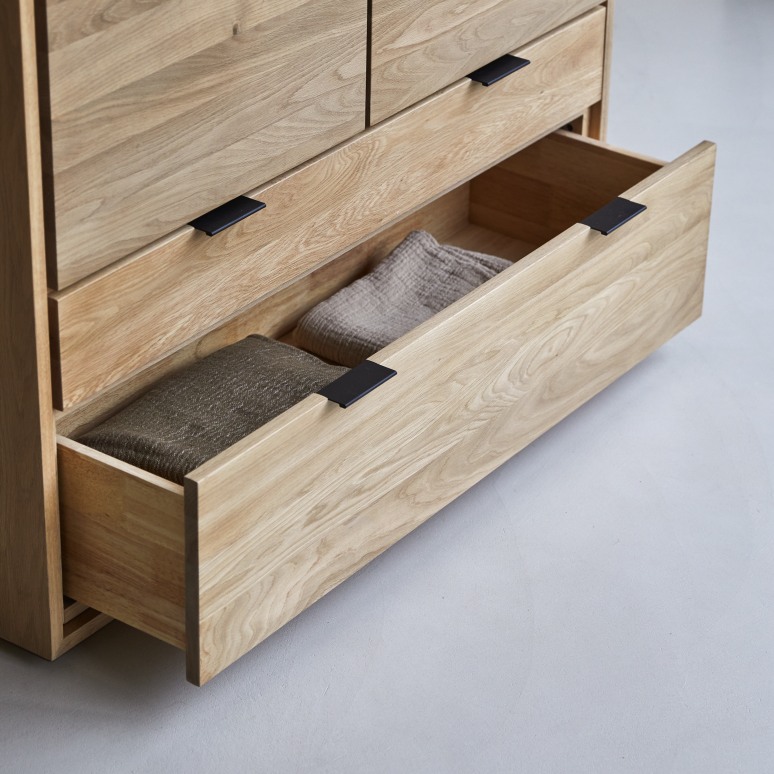 Senson - Garderobenschrank aus Massiveiche