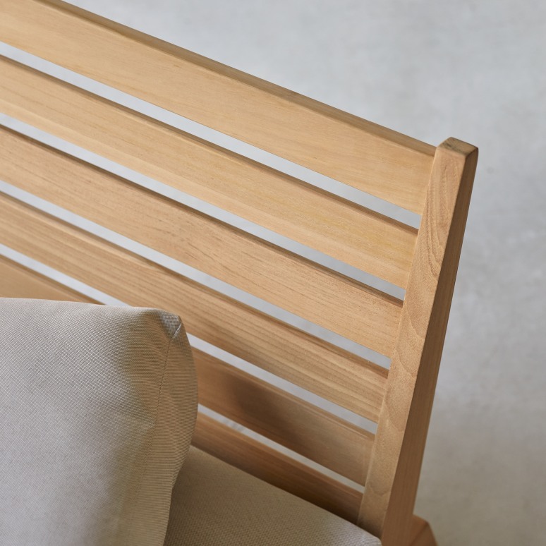 Olia - Poltrona in teak massello