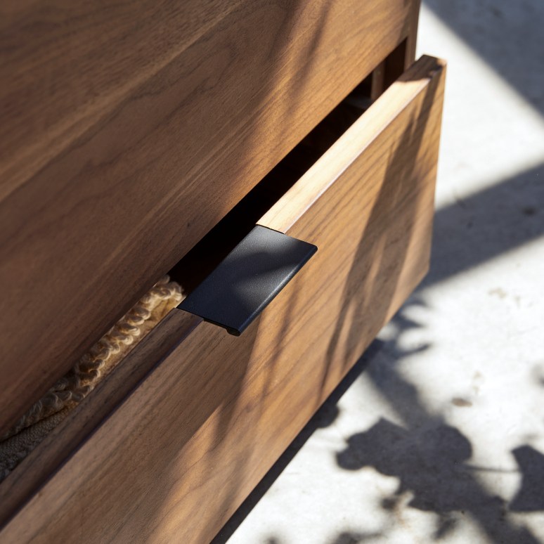 Senson - Solid walnut TV unit 120 cm