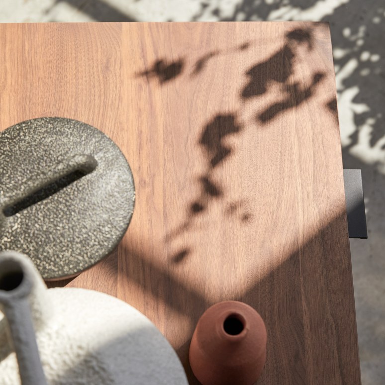 Senson - Meuble TV en noyer massif 180 cm