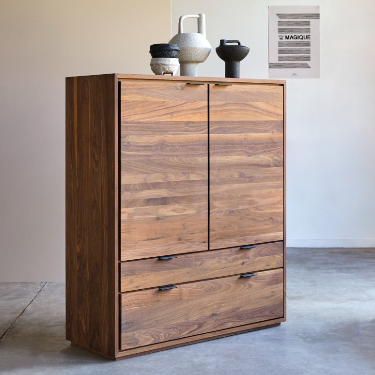 Senson - Garderobenschrank aus Massivnussbaum