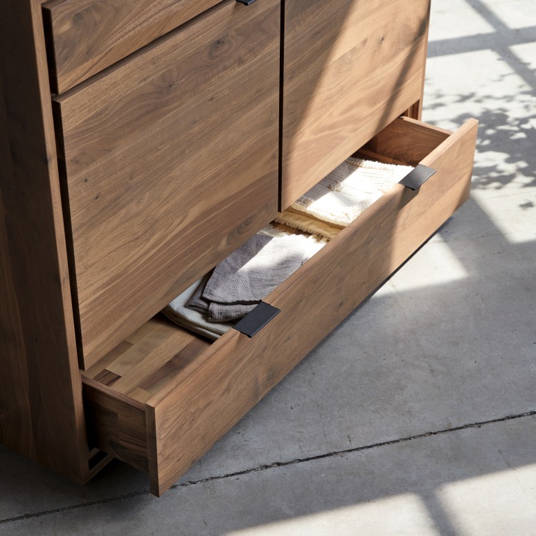 Senson - Credenza in legno di noce massello 120 cm