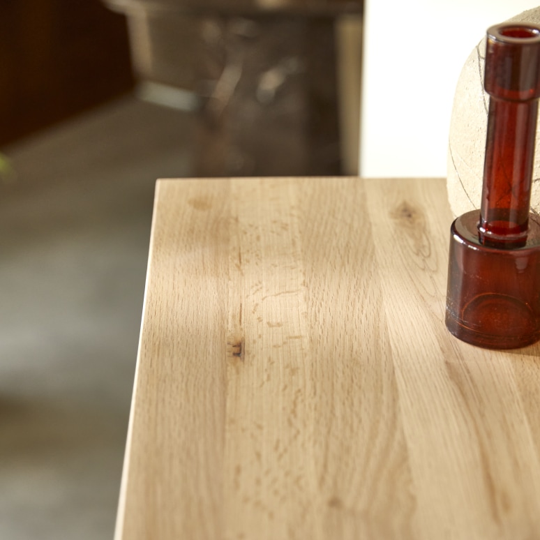 Clovis - Bijzettafel van massief eikenhout met 1 lade