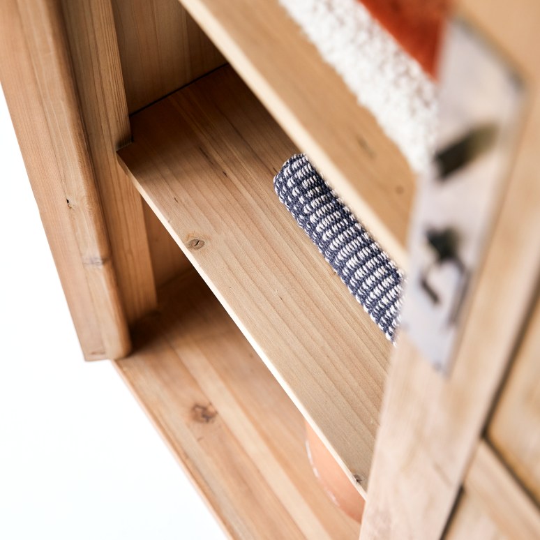 Yuki - Hallway wardrobe in recycled solid pine
