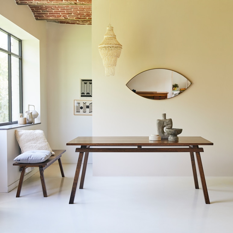 Arko - Solid mango table for 6–8 people
