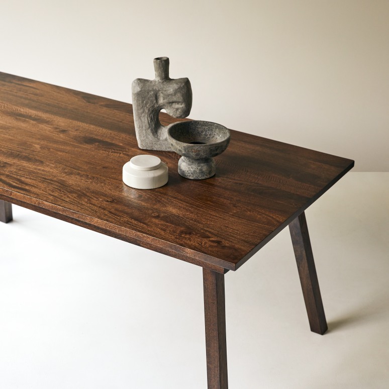 Arko - Mesa de madera maciza de mango para 6/8 personas