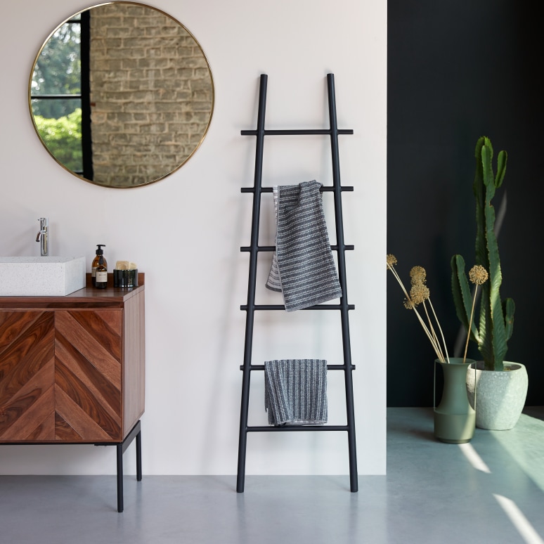 Corto - Metal towel rail